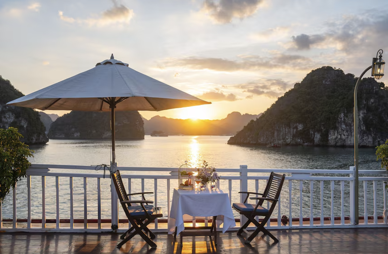 Dating in Ha Long